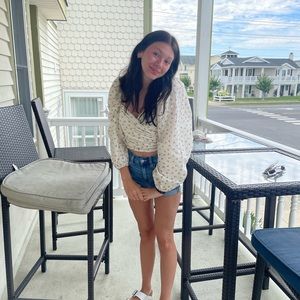 Meet your Posher, Maddie